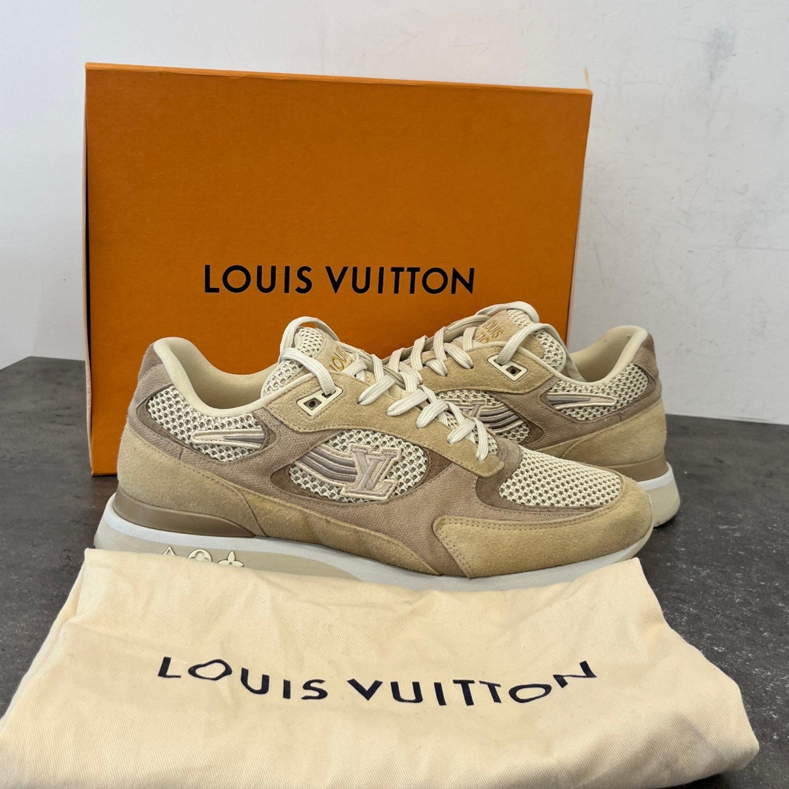 Louis Vuitton Men's Run Away Low Trainers Beige Size 10 - Photo 12