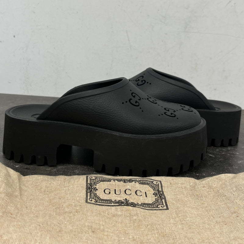 Gucci Women's GG Supreme Sandals Black Size 3