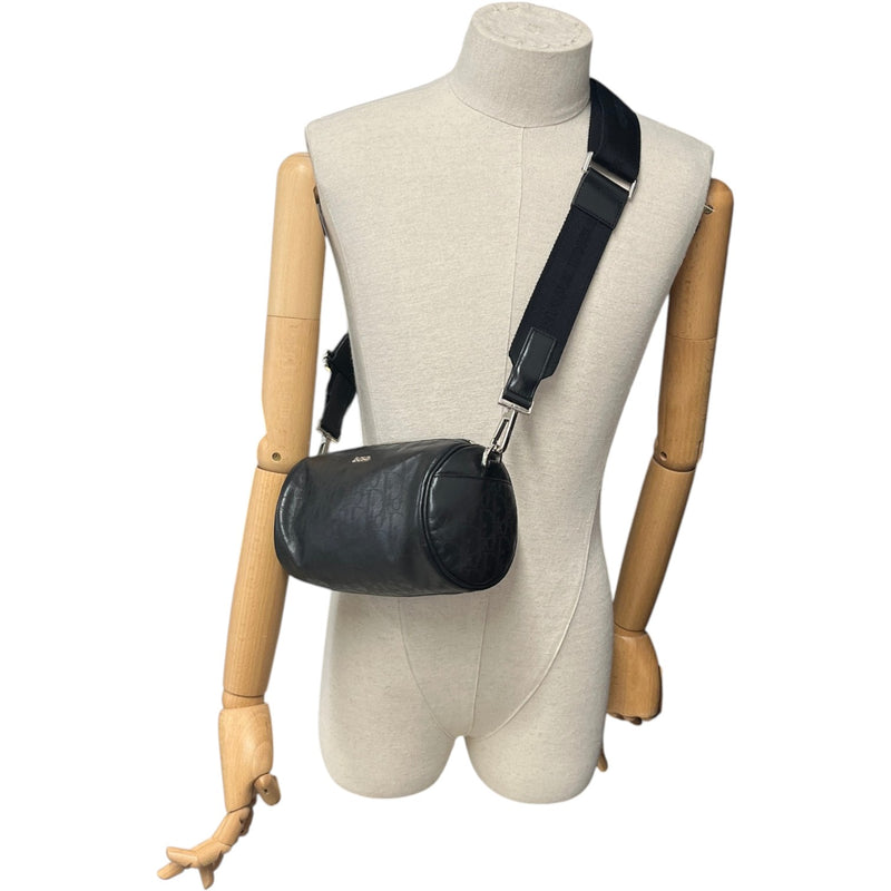 Women's Oblique Crossbody Bag Black