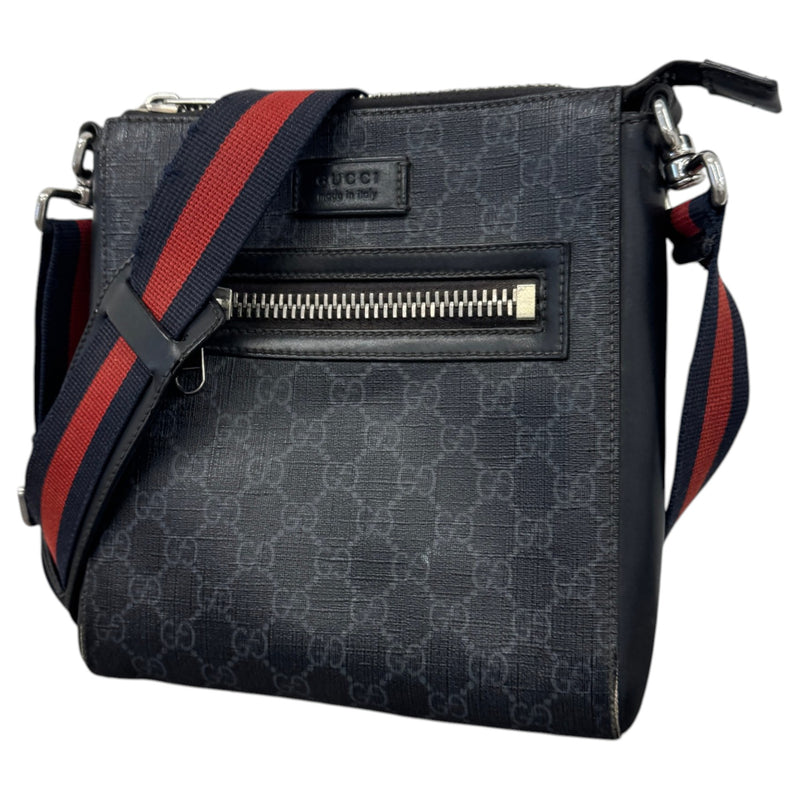 Men's GG Supreme Messenger Bag Black