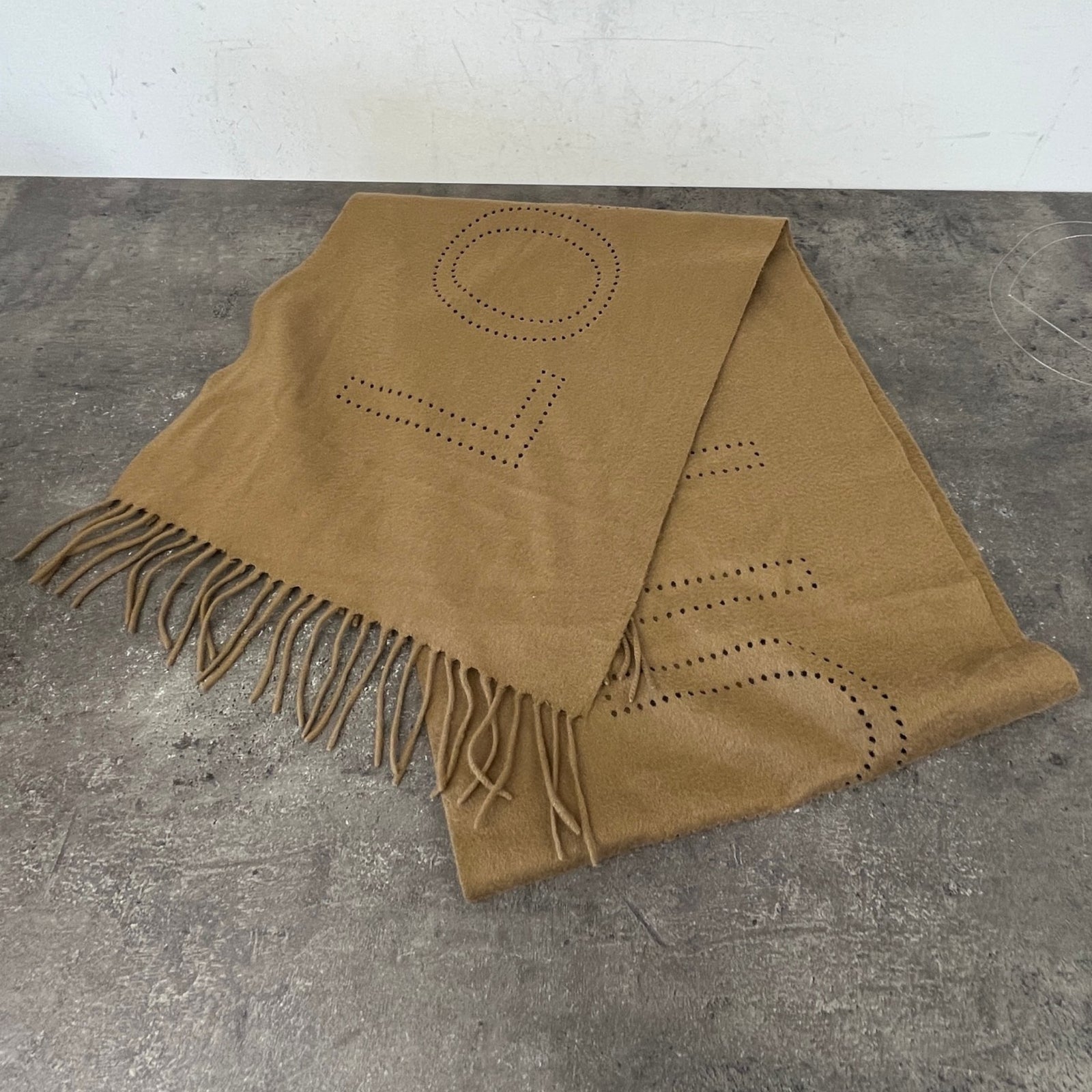 Women's Perforated Scarf Khaki - Photo 7