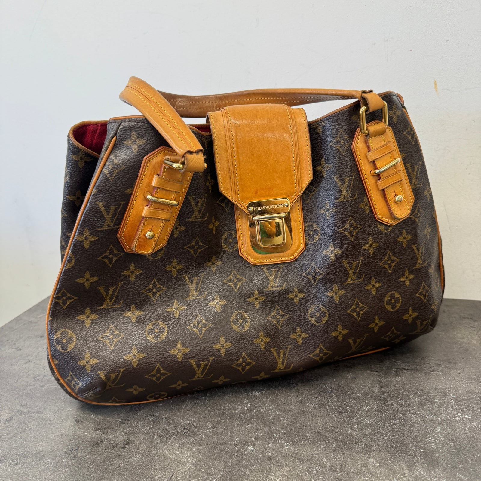 Women's Monogram Griet Handbag Brown - Photo 11