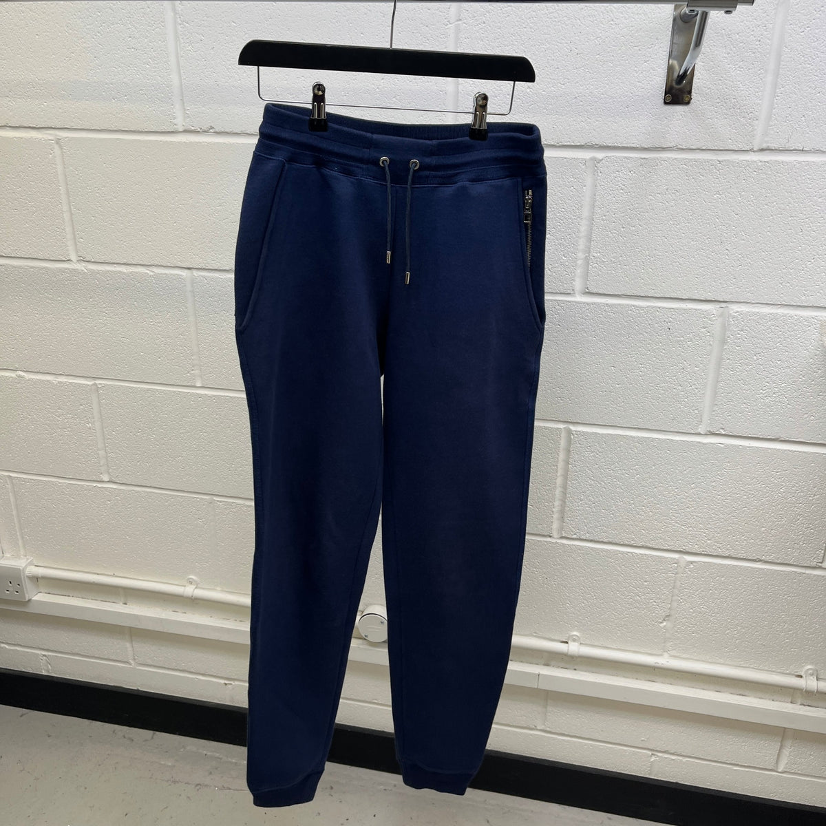 Men's Plaque Logo Joggers Navy Size XS / W28 - Photo 10
