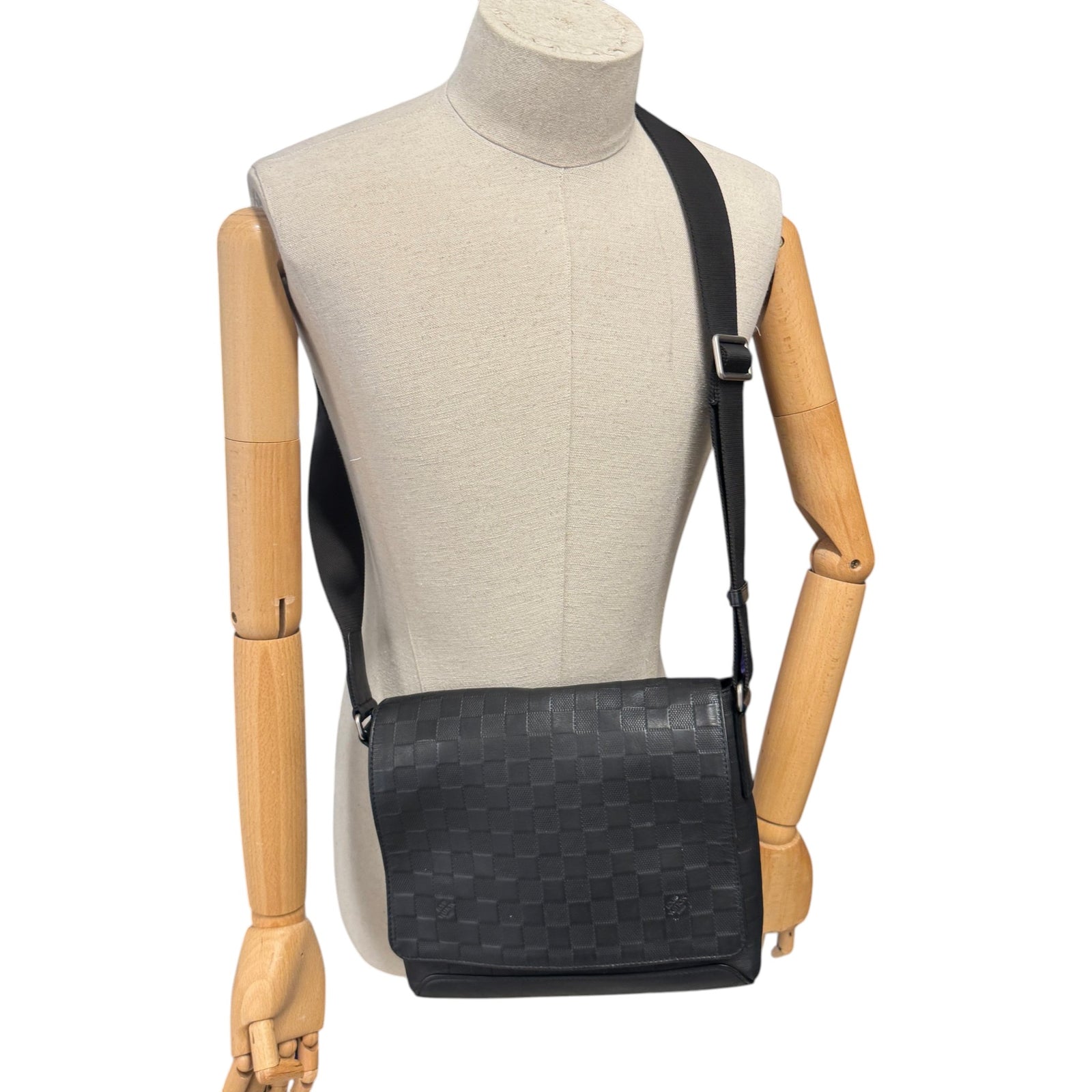 Men's Damier District PM Bag Black - Photo 2