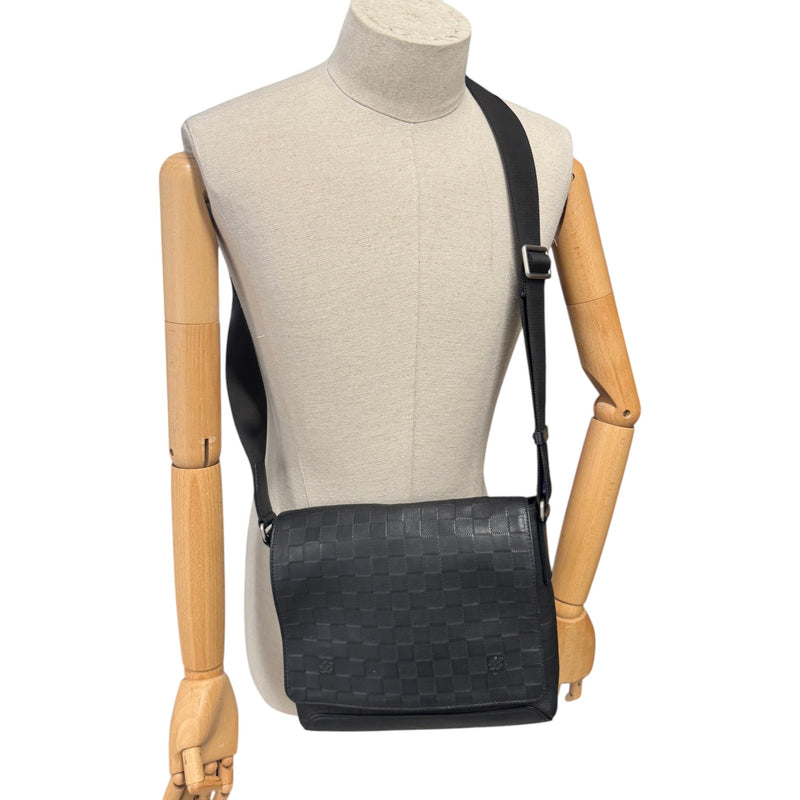 Men's Damier District PM Bag Black