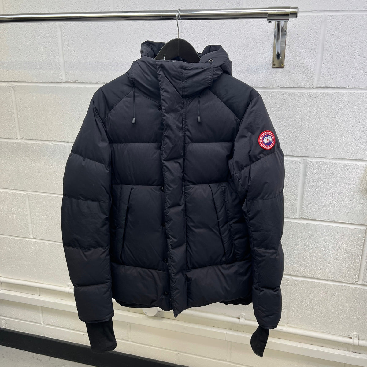 Men's Armstrong Hoody Down Jacket Black Size M - Photo 8