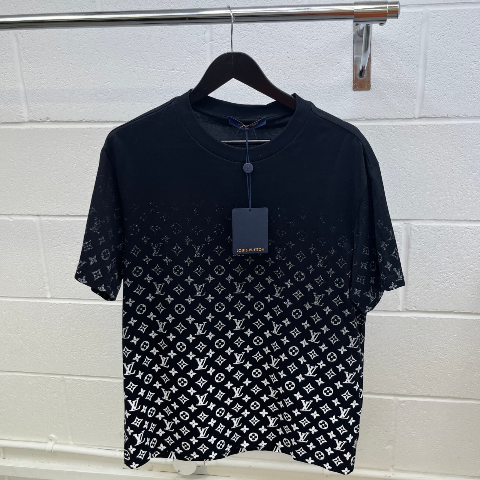Men's Monogram Gradient T-Shirt Black Size L - Photo 10