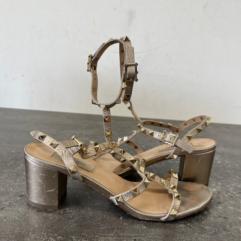 Women's Rockstud Heels Beige Size UK 6 / EU 39
