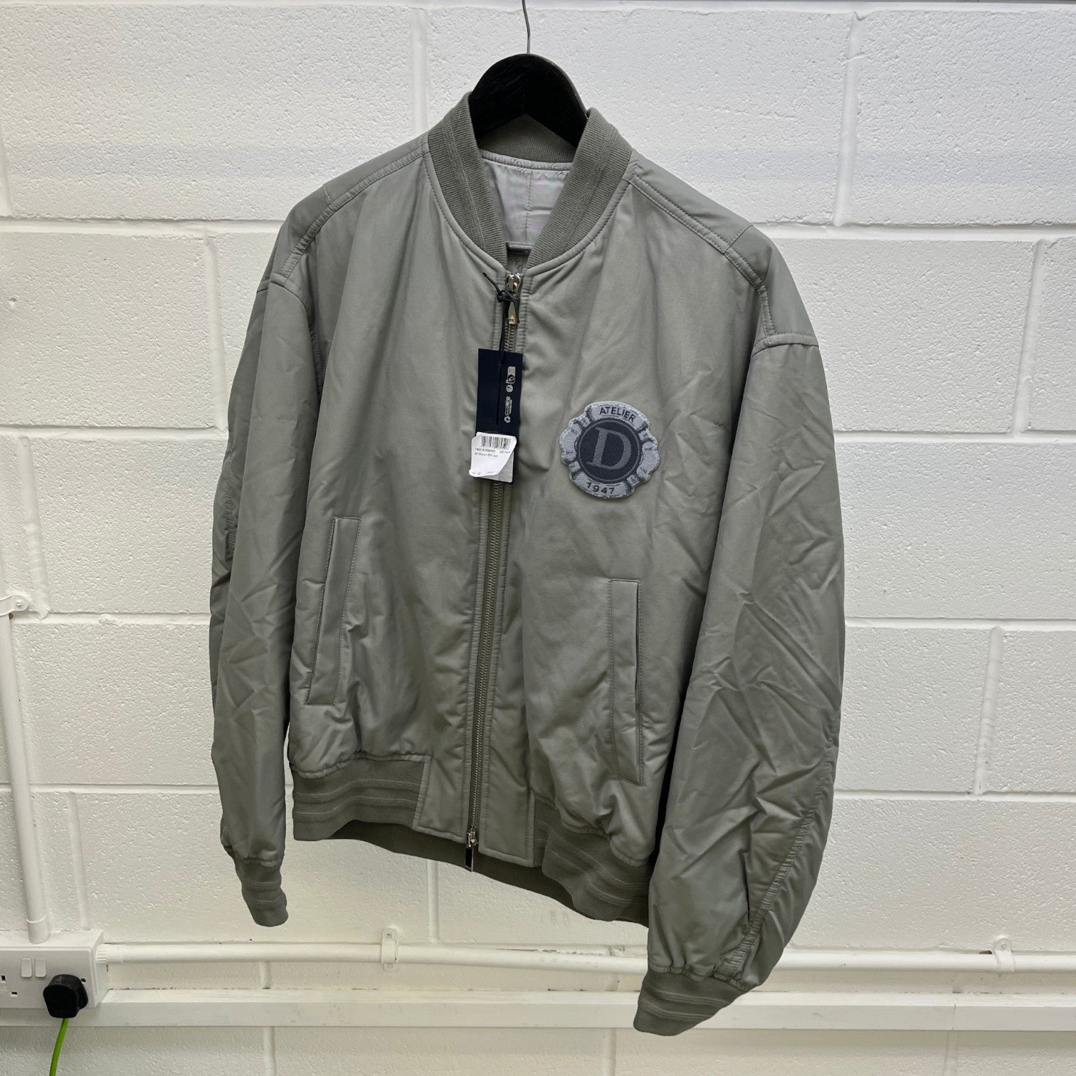 Dior Men's Atelier Embroidered Bomber Jacket Grey Size XL - Photo 9