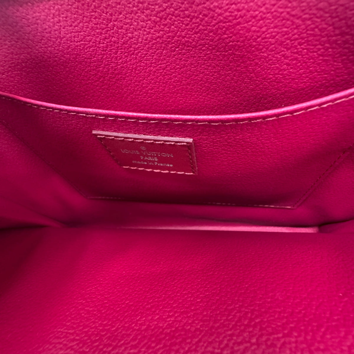 Women's Epi Pouch 26 Clutch Red - Photo 14