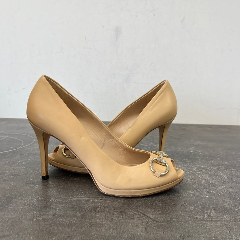 Women's Horsebit Heels Nude Size UK 5.5 / EU 38.5