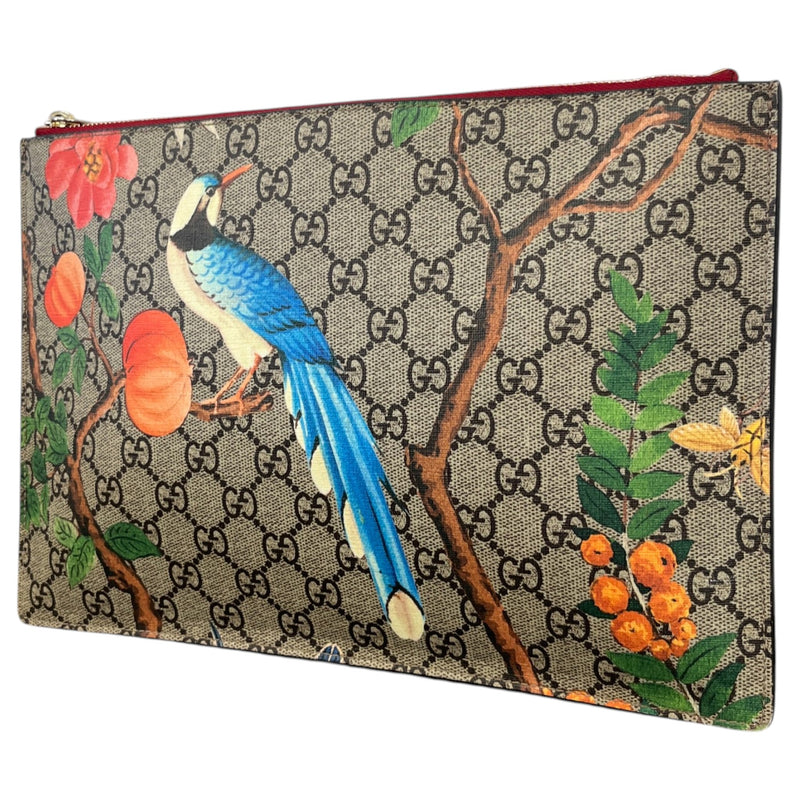 Women's Tian GG Supreme Clutch Beige