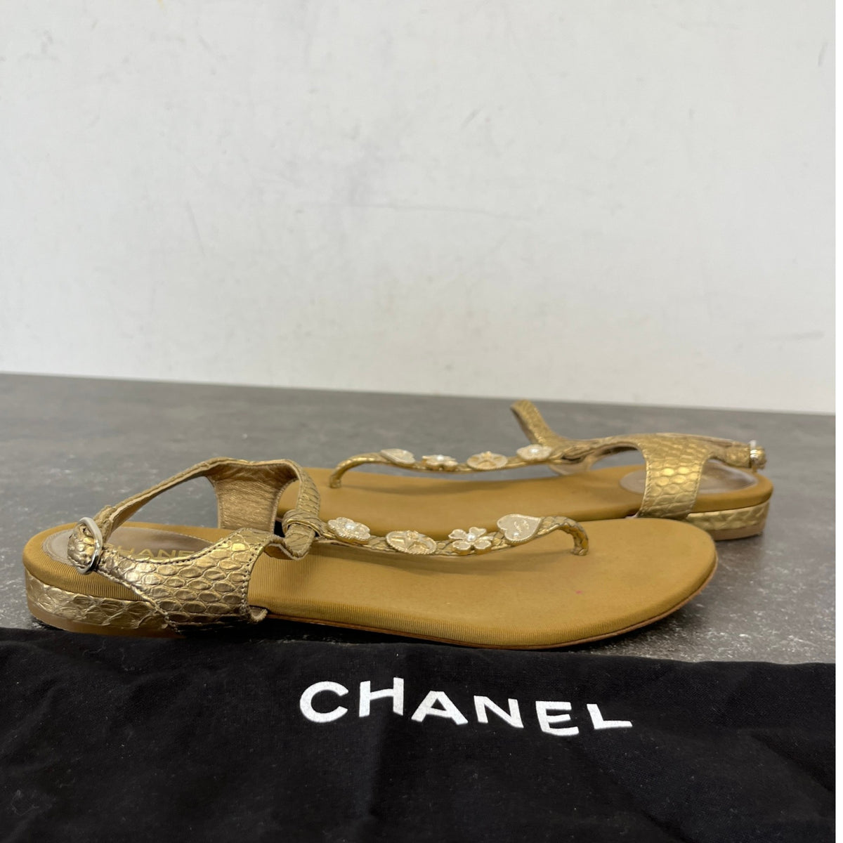 Women's CC Charm Sandals Gold Size UK 6 / EU 39 - Photo 11