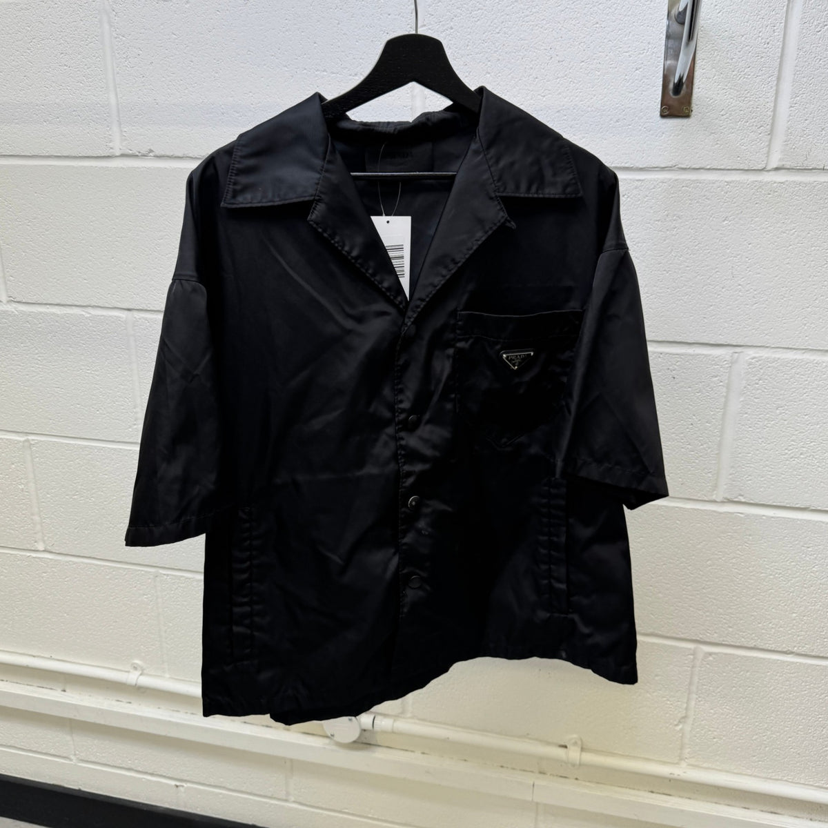 Men's Re-Nylon Plaque Logo Short Sleeve Shirt Black Size L - Photo 8
