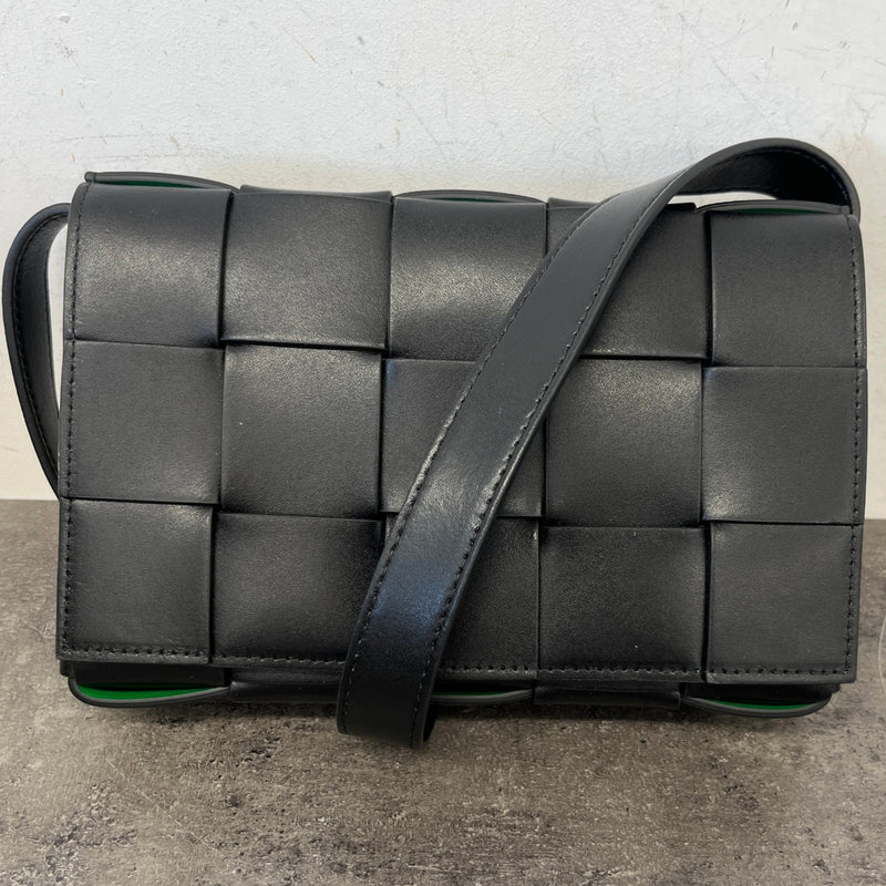 Women's Intreccio Woven Cassette Bag Black