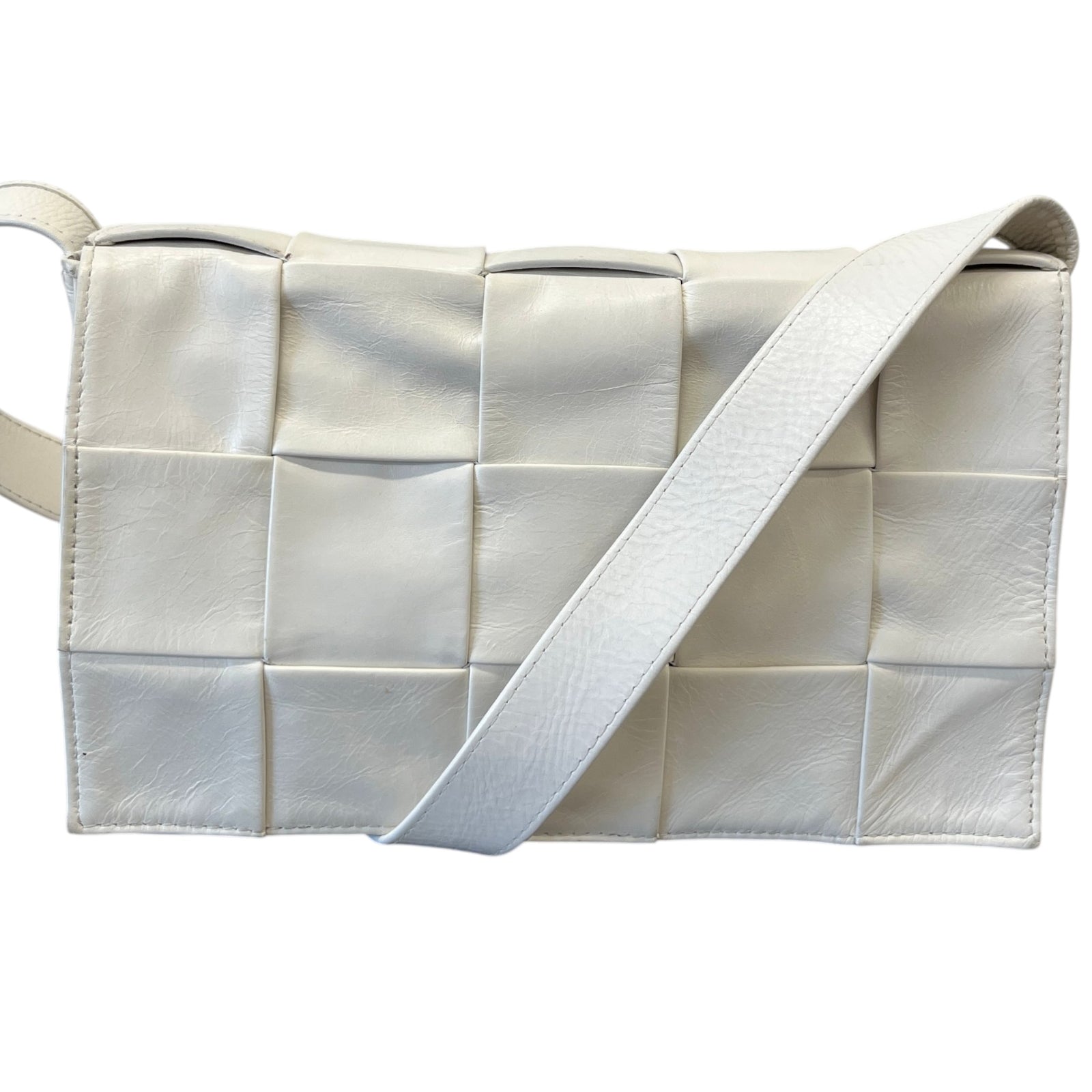 Women's Intrecciato Woven Cassette Bag White - Photo 1