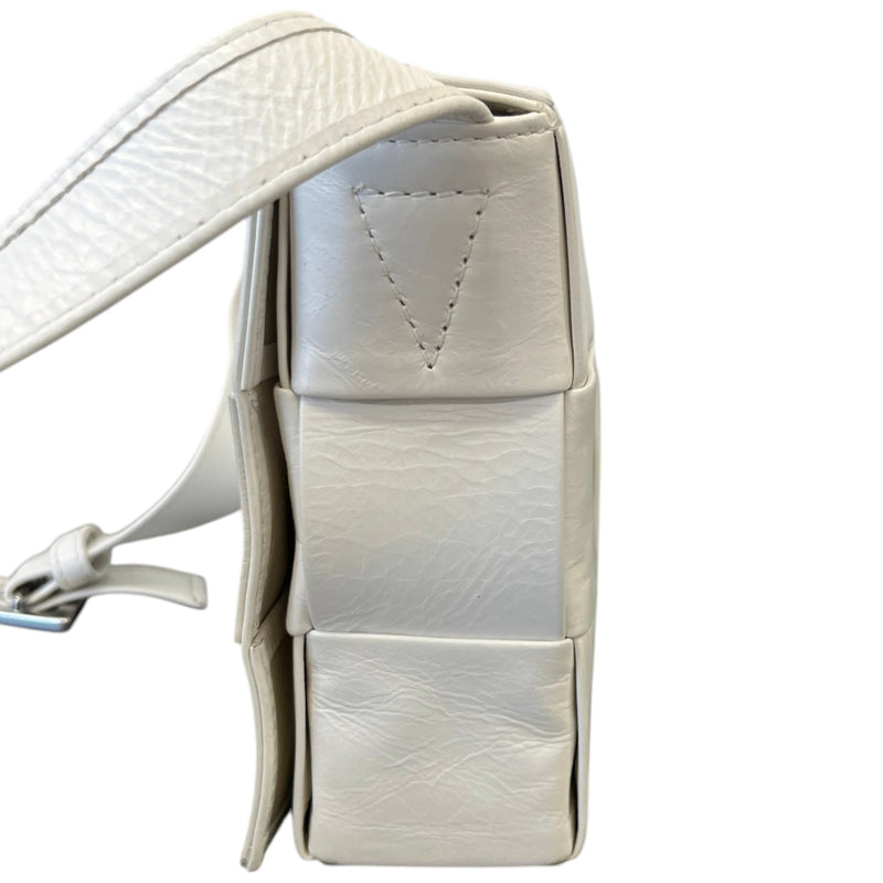 Women's Intrecciato Woven Cassette Bag White