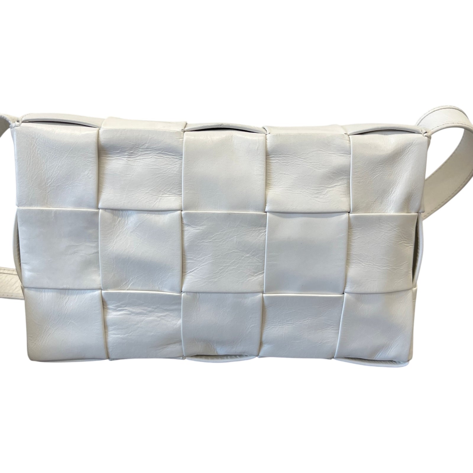 Women's Intrecciato Woven Cassette Bag White - Photo 3