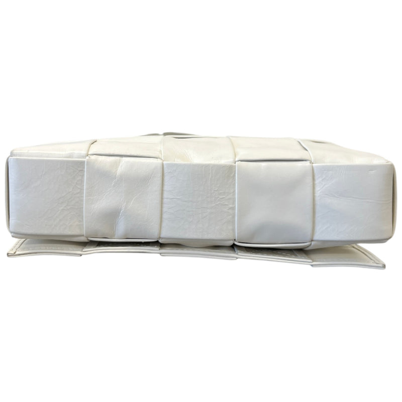 Women's Intrecciato Woven Cassette Bag White