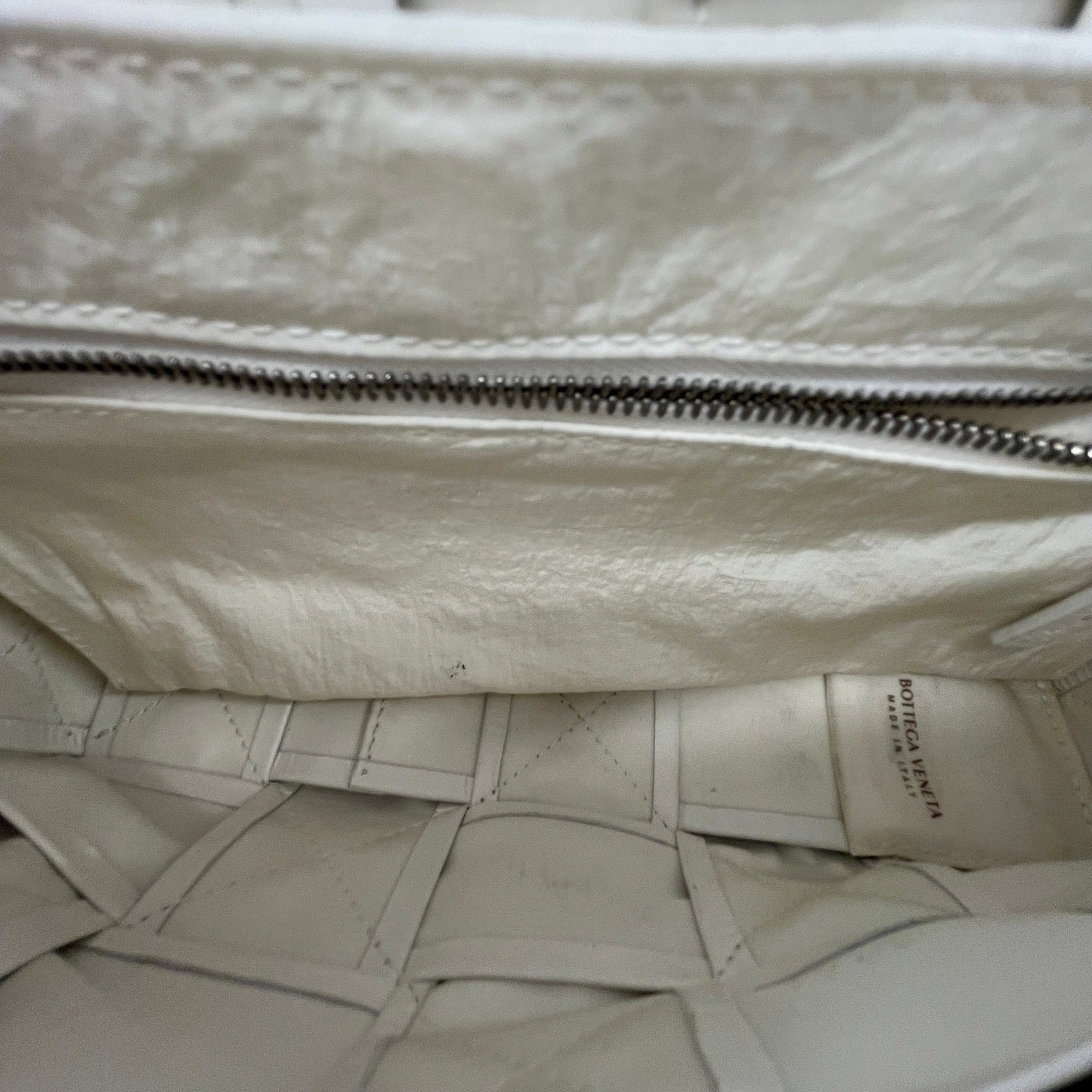 Women's Intrecciato Woven Cassette Bag White - Photo 11