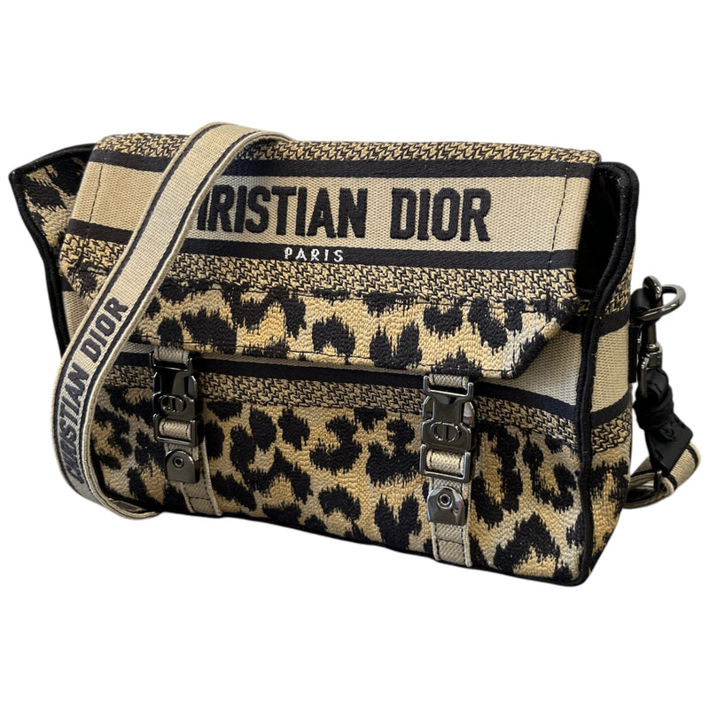 Women's Camp Leopard Embroidery Bag Beige