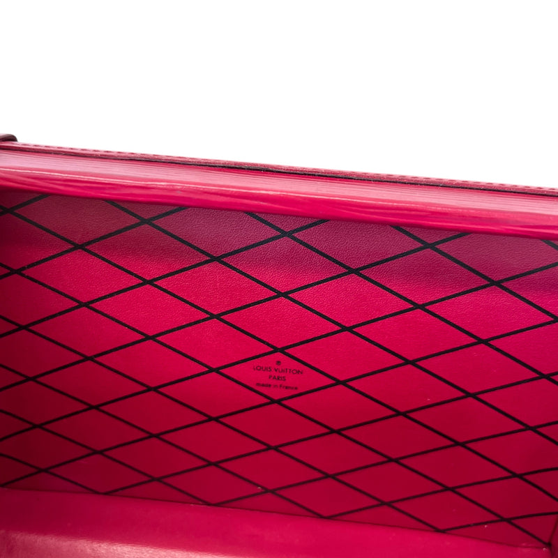 Women's Fuchsia Epi Petite Malle Trunk Bag Burgundy