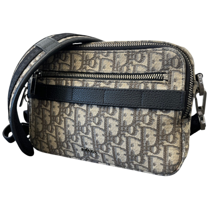 Men's Oblique Safari Messenger Bag Brown