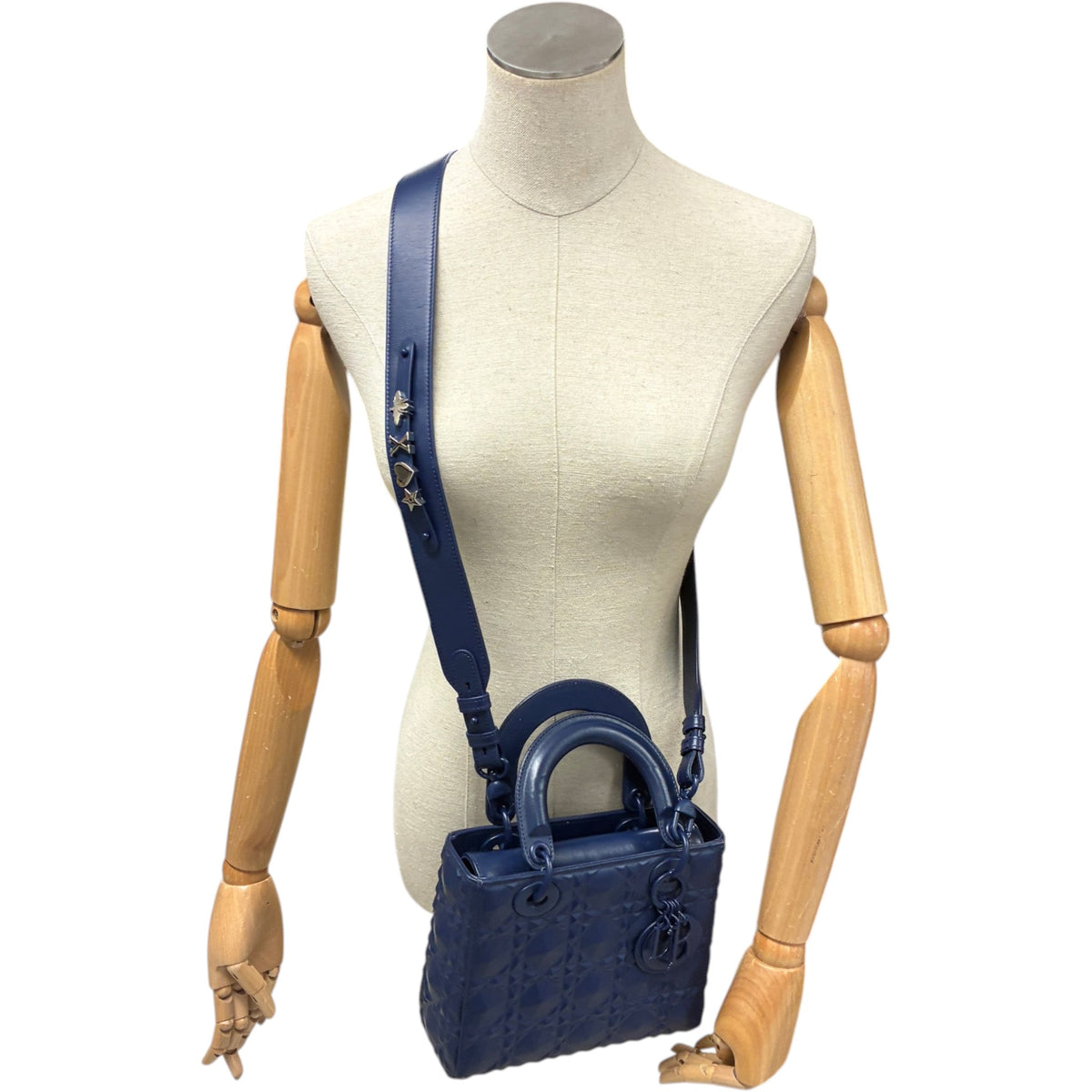 Women's Lady Dior Diamond Cannage Quilted Matte Handbag Navy - Photo 2