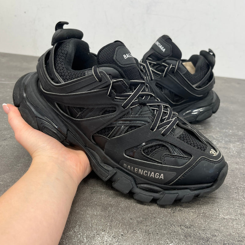 Women's Tracks Low Trainers Black Size EU 39 / UK 6
