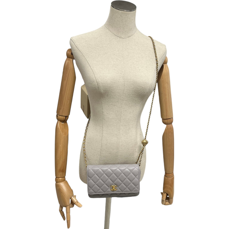 Women's Quilted Lambskin Pearl Crush Wallet On Chain Bag Grey