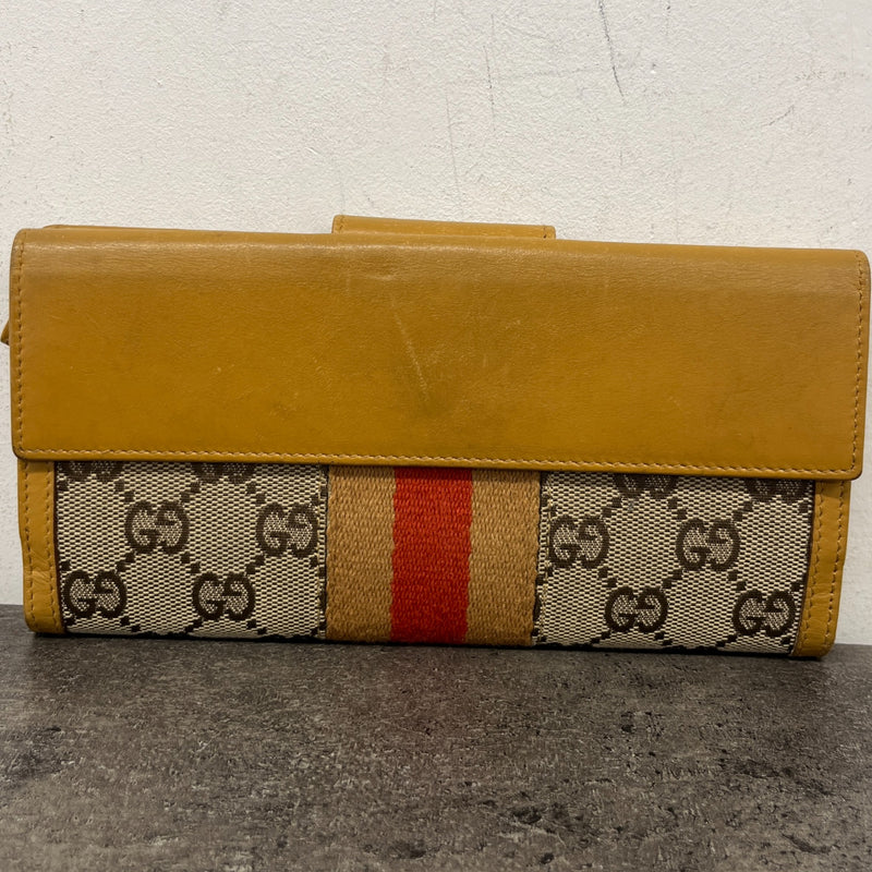 Women's Gg Supreme Purse Beige