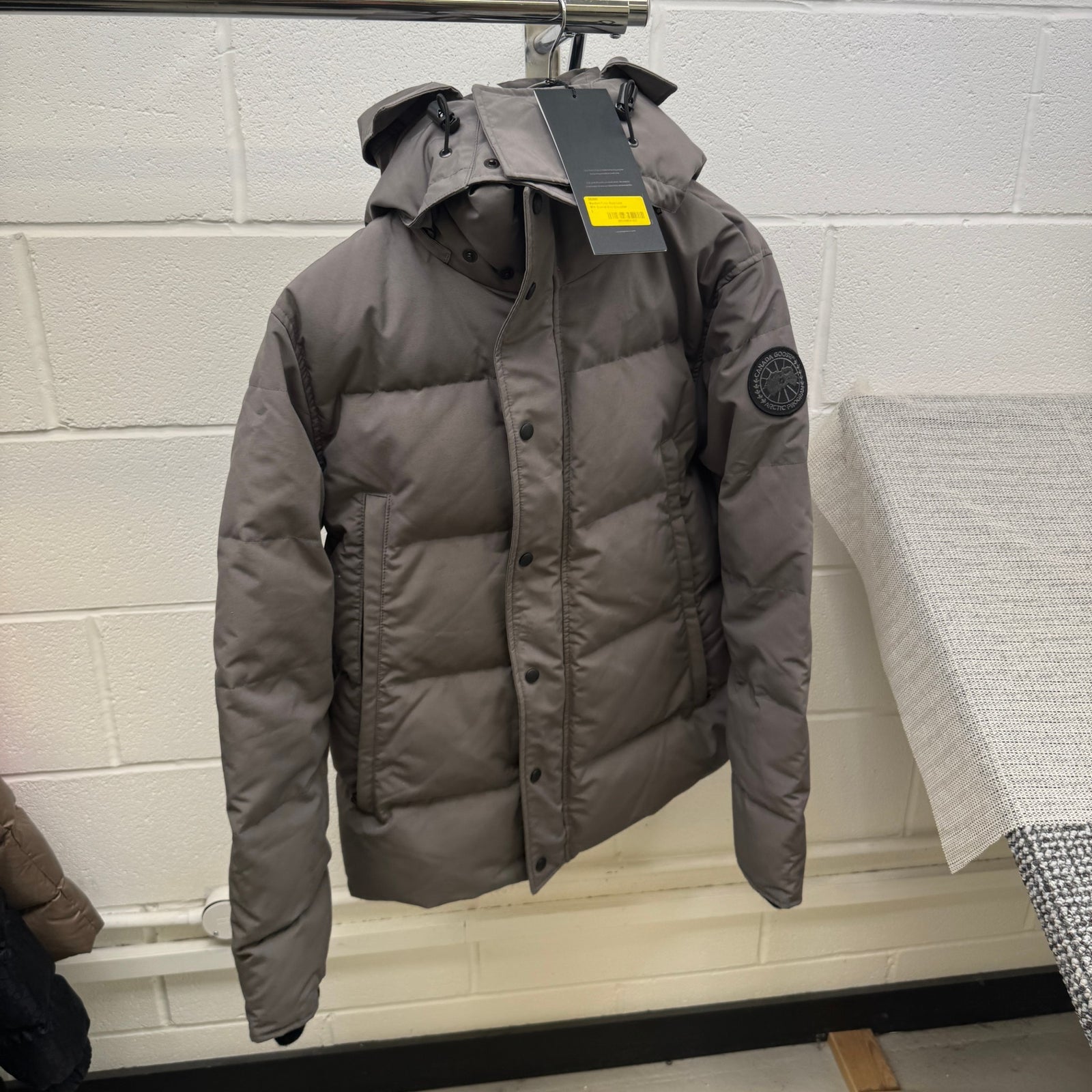 Men's Wyndham Down Jacket Grey Size L - Photo 7