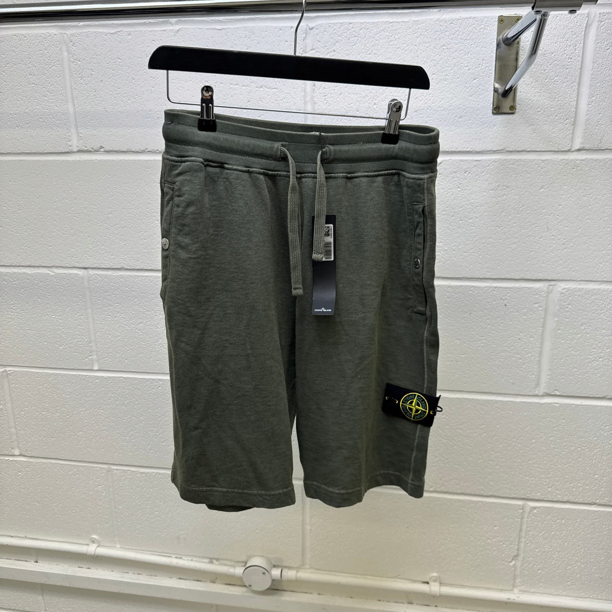 Men's Applique Logo Shorts Khaki Size S / W30 - Photo 10