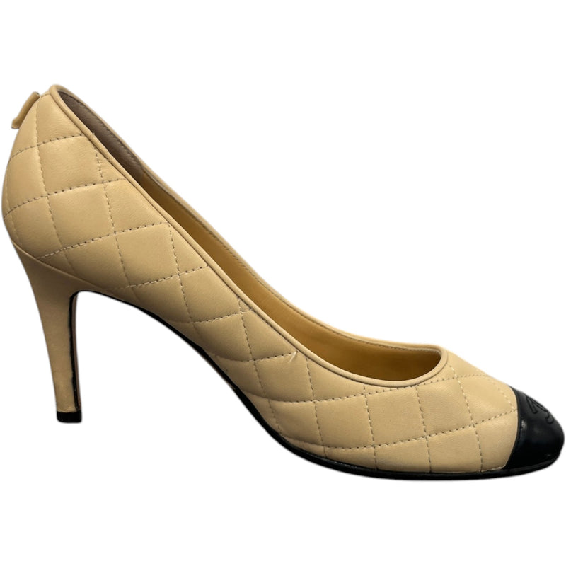 Women's Quilted Cc Cap Toe Pump Heels Beige Size EU 38 / UK 5