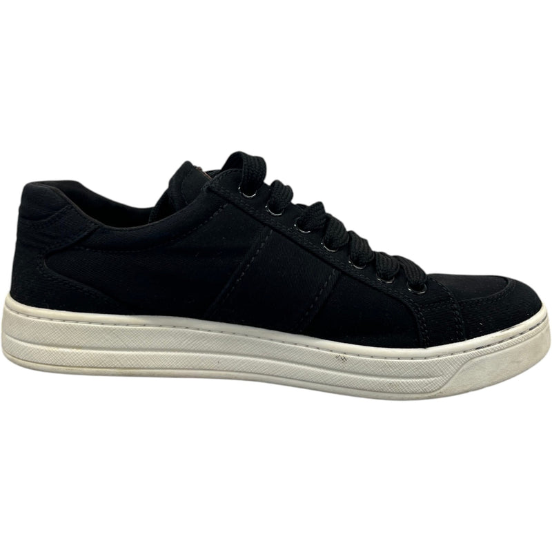 Women's Plaque Logo Low Trainers Black Size EU 37 / UK 4