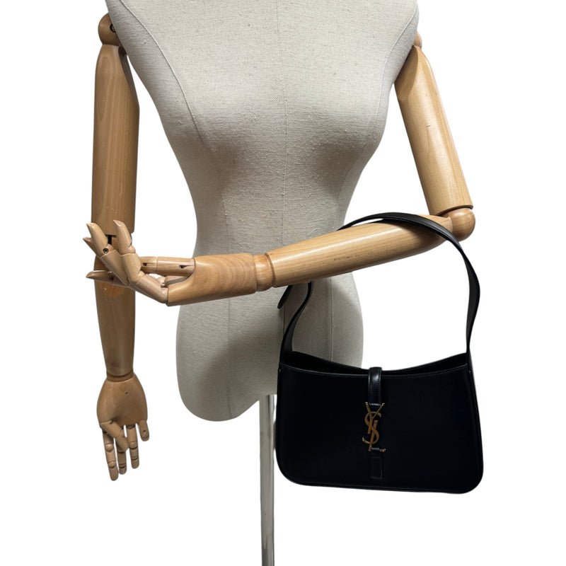 Women's Le 5 À 7 Hobo Shoulder Handbag Black