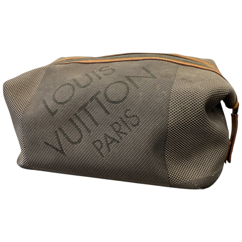 Men's Damier Geant Albatros Toiletry Bag Khaki