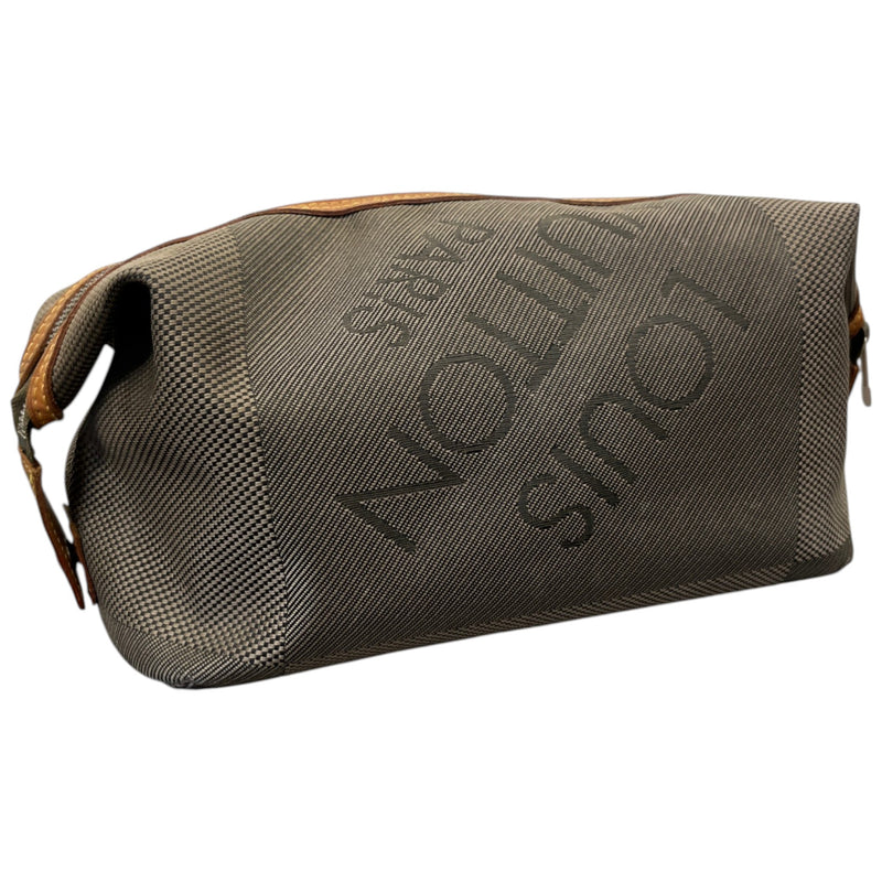 Men's Damier Geant Albatros Toiletry Bag Khaki