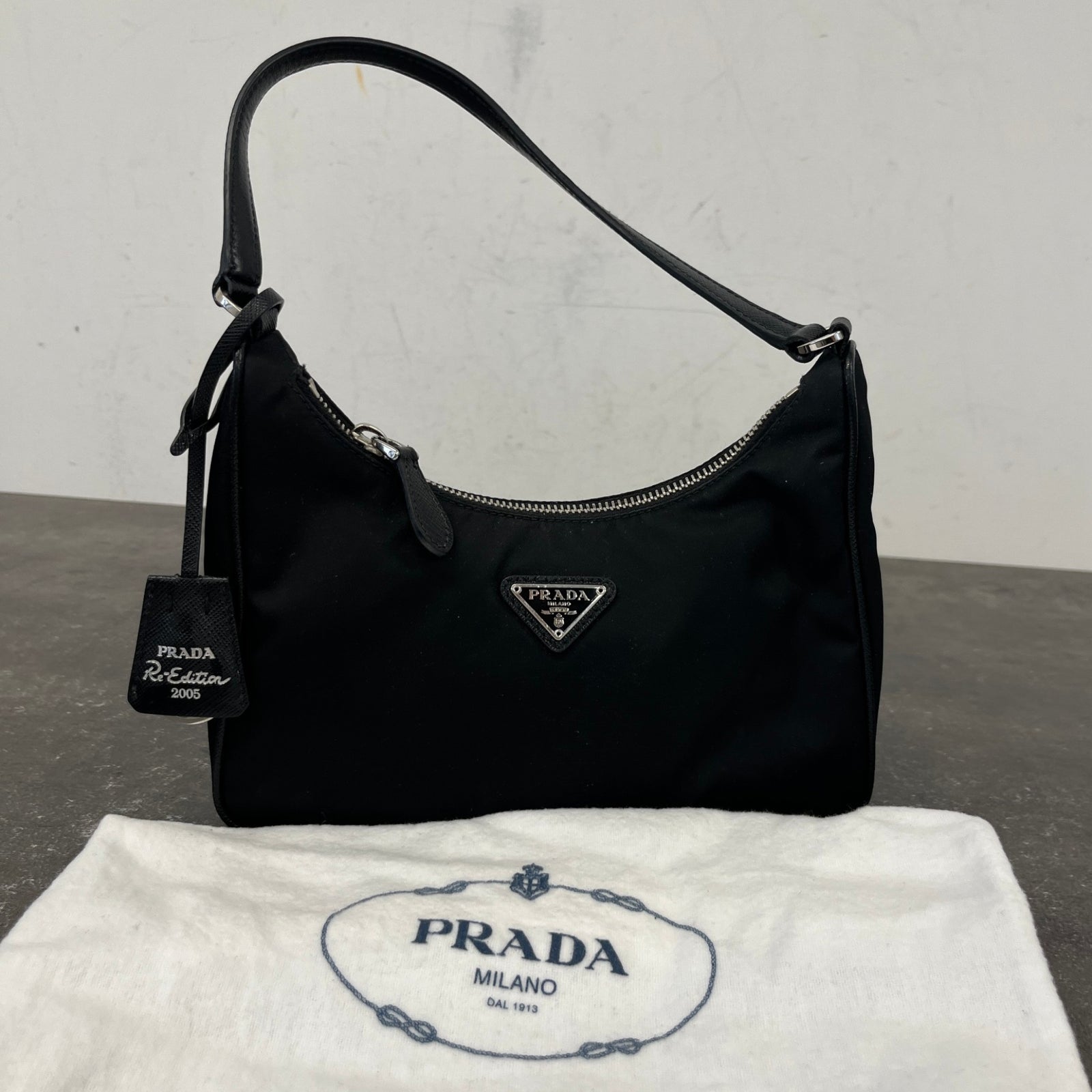 Women's Re-Edition 2005 Mini Bag Black - Photo 16