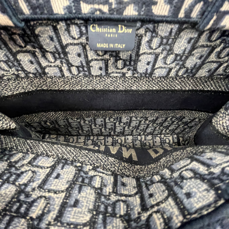 Women's Oblique Canvas Tote Medium Handbag Navy