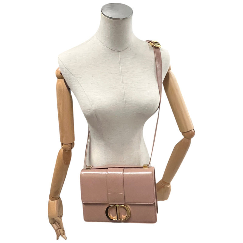 Women's 30 Montaigne Handbag Nude