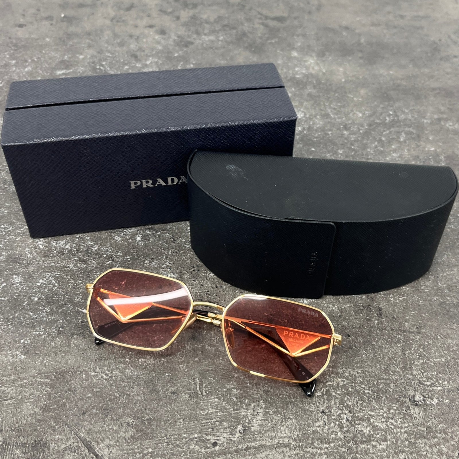 Women's Metal Pr A51 Sunglasses Gold - Photo 12