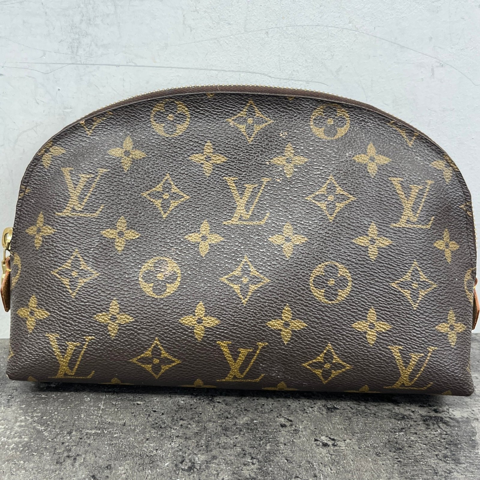Women's Monogram Cosmetic MM Clutch Brown - Photo 12