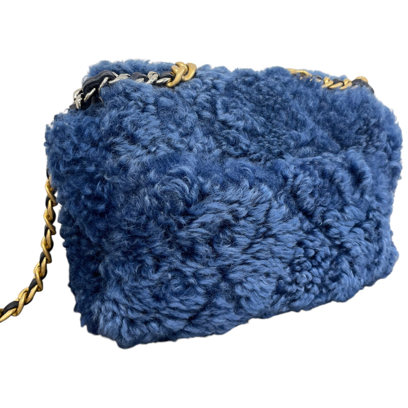 Women's Shearling Sheepskin Medium Chanel 19 Flap Bag Blue