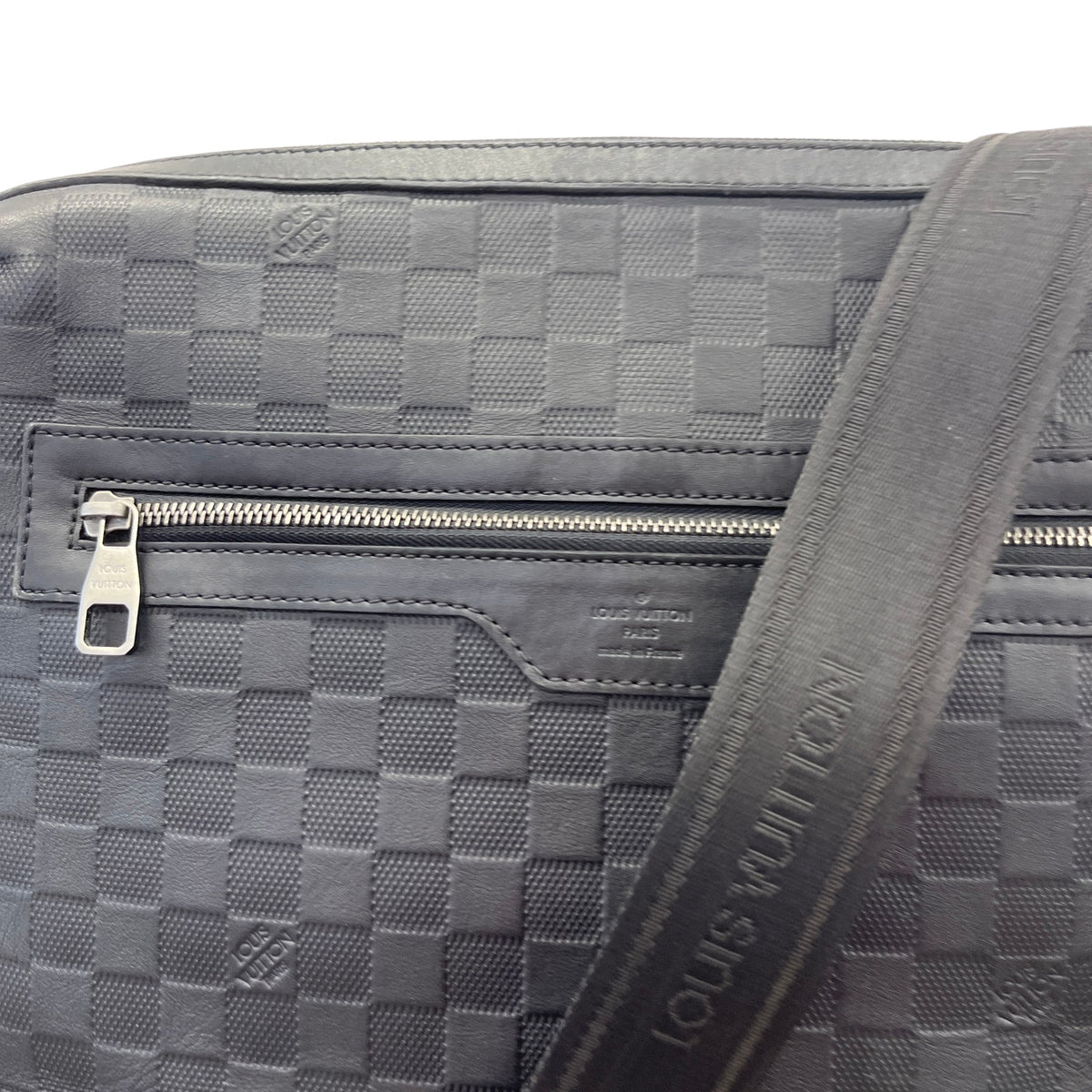 Men's Damier Infini Calypso MM Messenger Bag Black - Photo 11