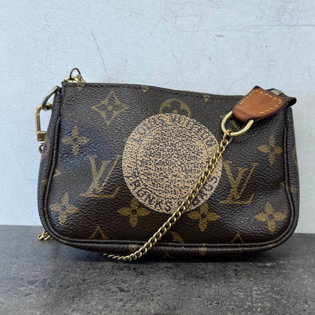 Women's Monogram Mini Pochette Handbag Brown - Photo 12