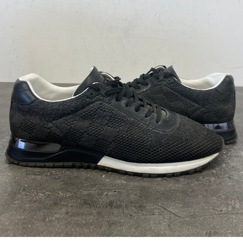 Men's Run Away Low Trainers Black Size UK 7.5 / EU 41.5