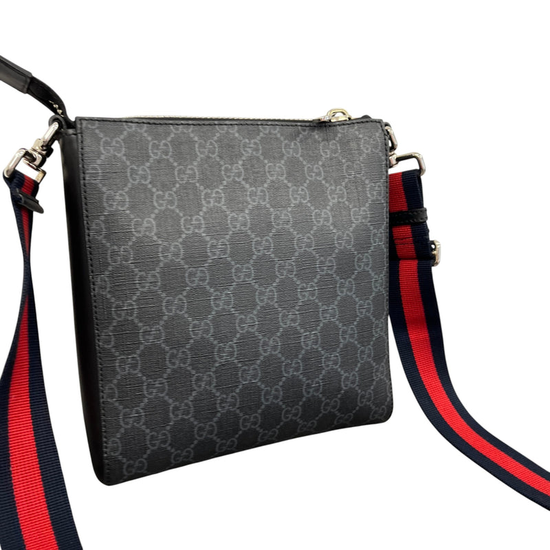 Men's GG Supreme Messenger Bag Black