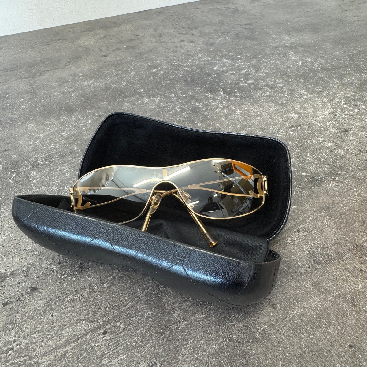 Women's 4073-B Rhinestone Shield Sunglasses Gold - Photo 10