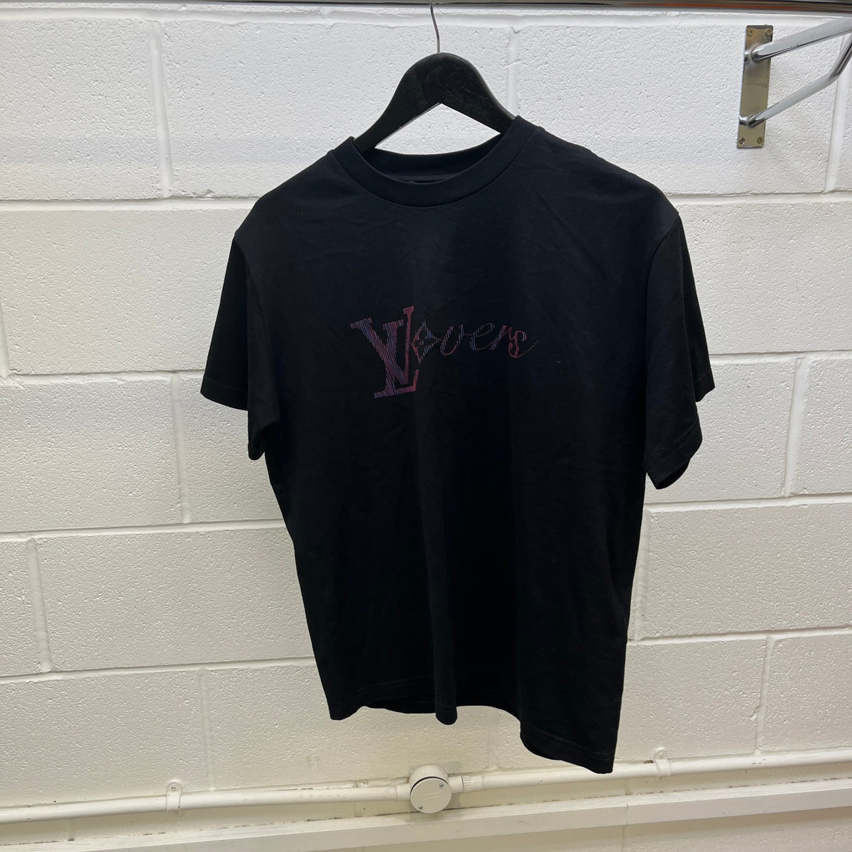 Men's Iridescent LV Vers T-Shirt Black Size S - Photo 6